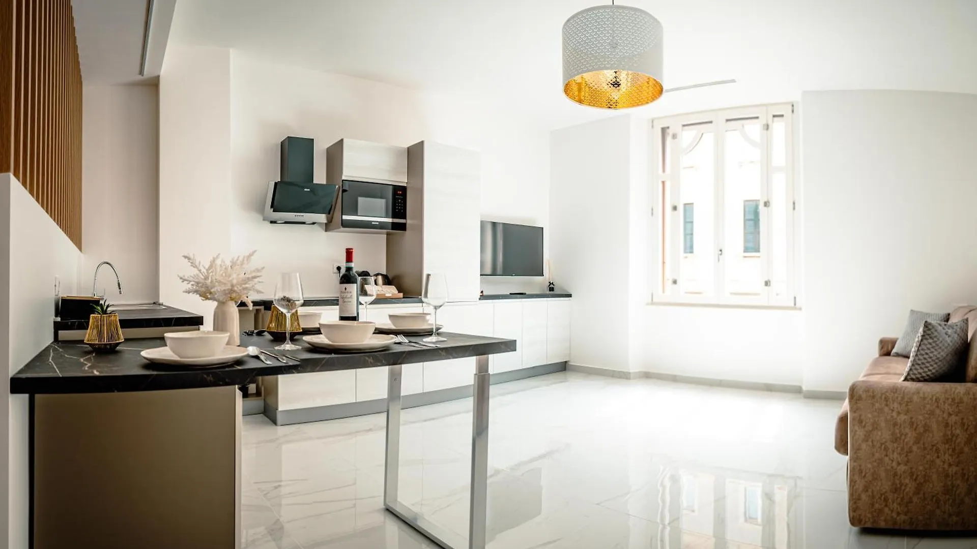 Mantovani Apartament-In The Heart Of Como Itálie