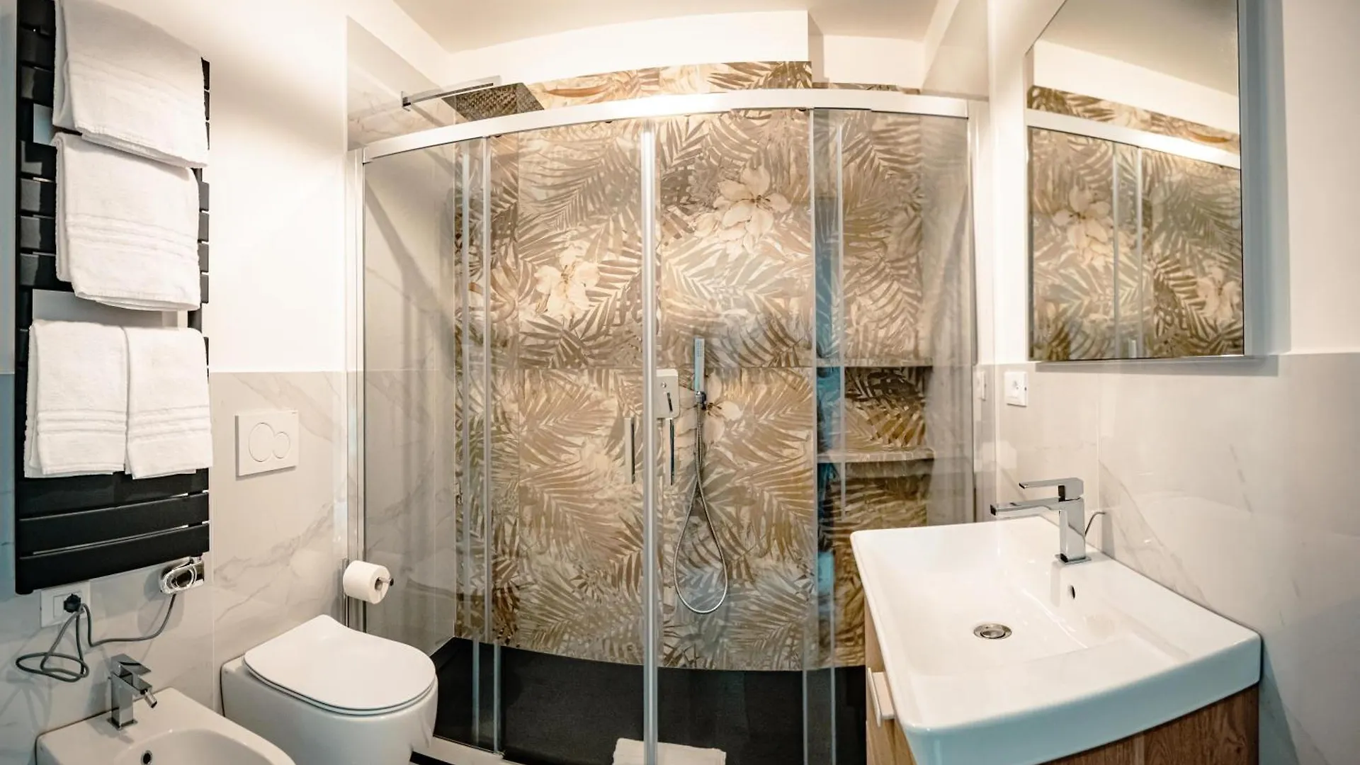Mantovani Apartament-In The Heart Of Como