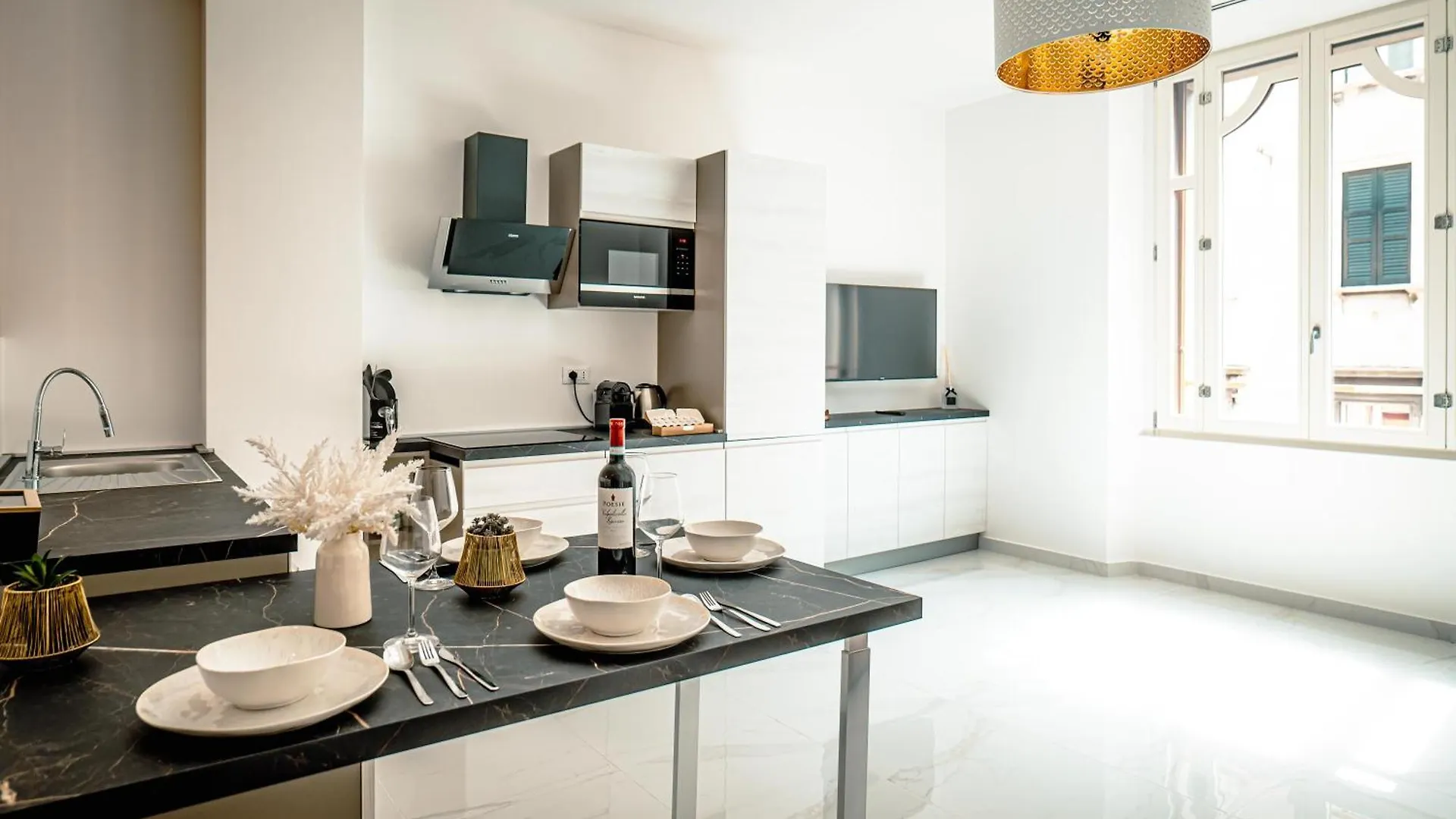 Mantovani Apartament-In The Heart Of Como 0*,  Itálie
